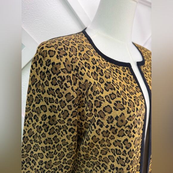 Exclusively Misook Leopard Print Knit Jacket Cardigan Petite Small - Picture 3 of 9